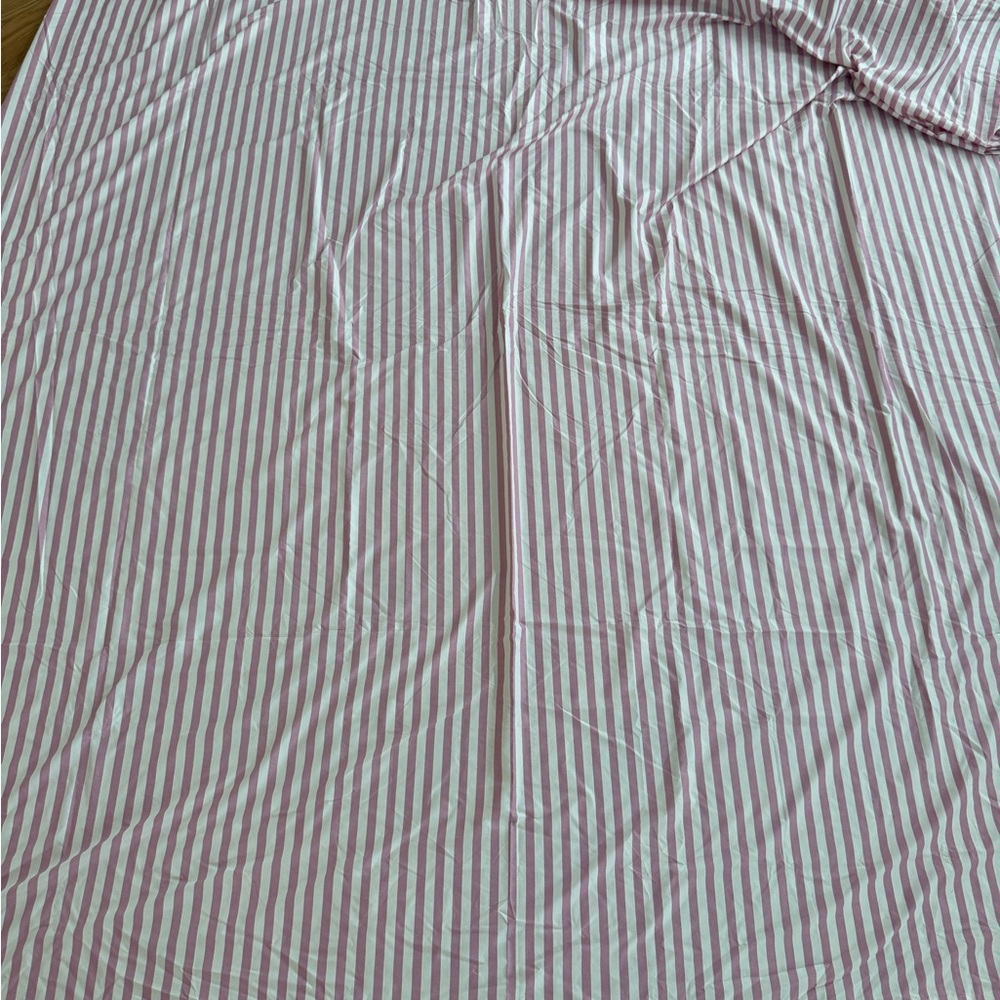 Pink and white striped bed sheet set - Queen - Picture 5 of 7